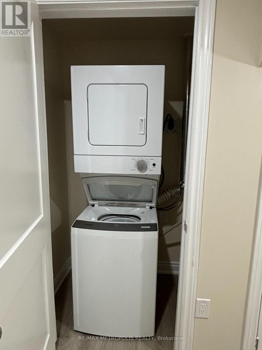 Bsmt - 1335 Aldsworth Crescent, Oshawa, ON - Indoor Photo Showing Laundry Room