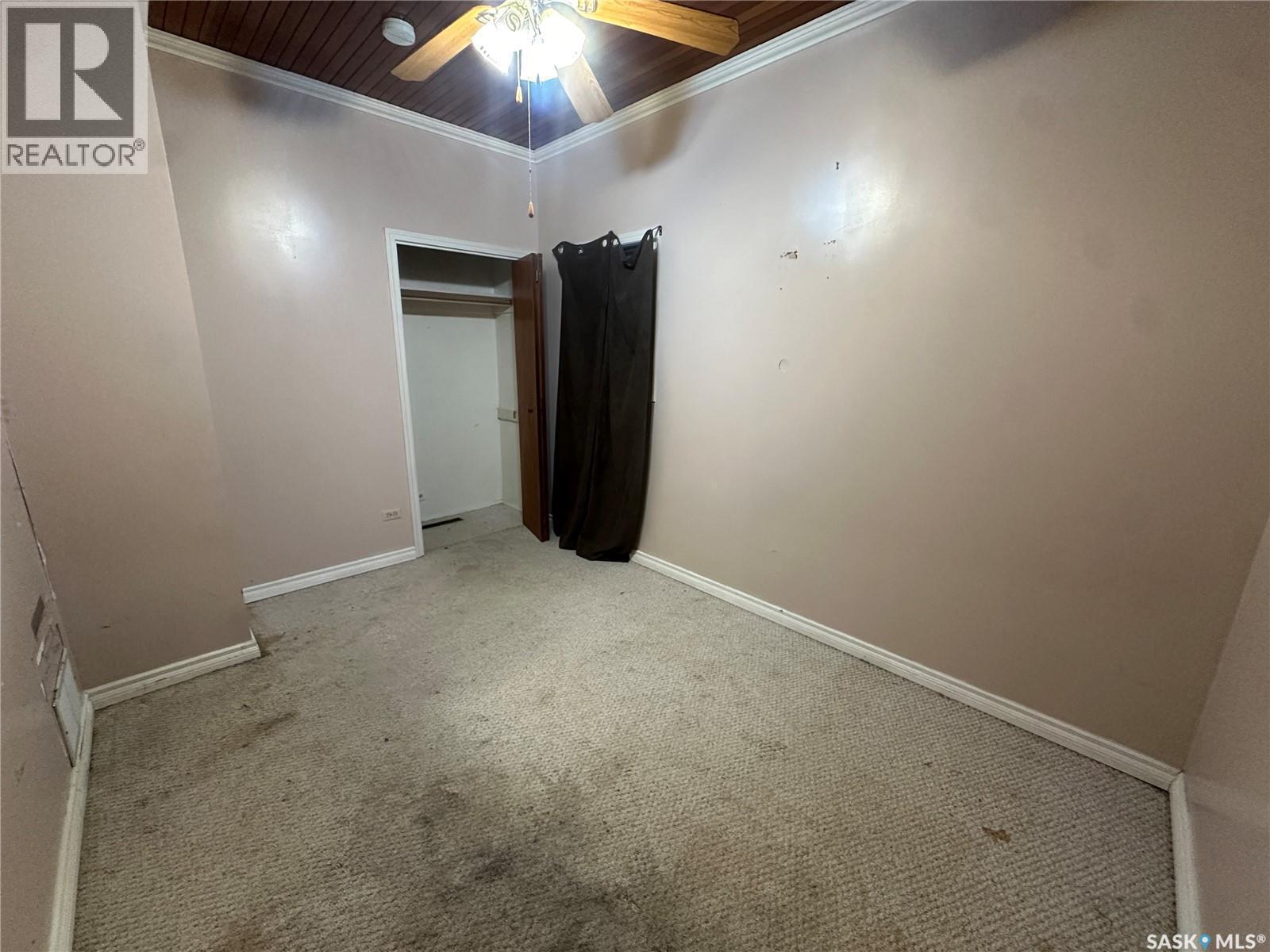 122 1St Avenue Se, Sturgis, SK - Indoor Photo Showing Other Room