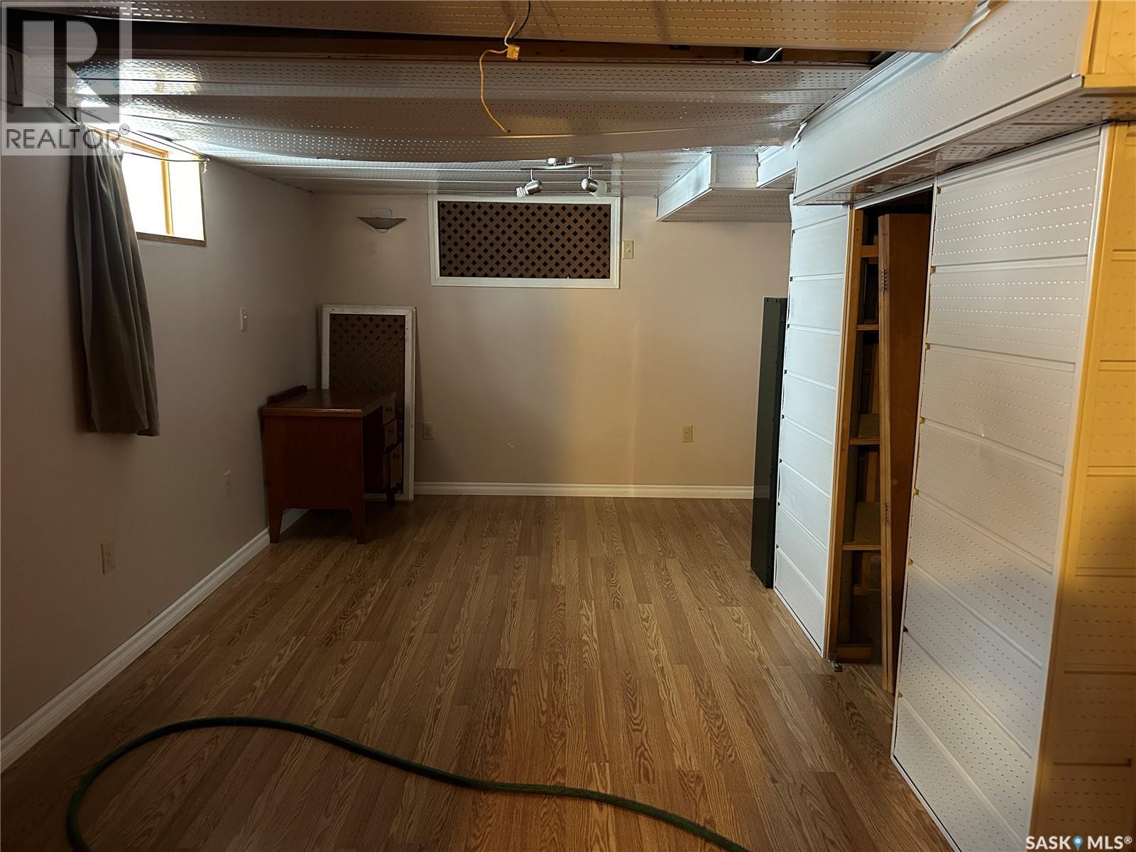 122 1St Avenue Se, Sturgis, SK - Indoor Photo Showing Basement