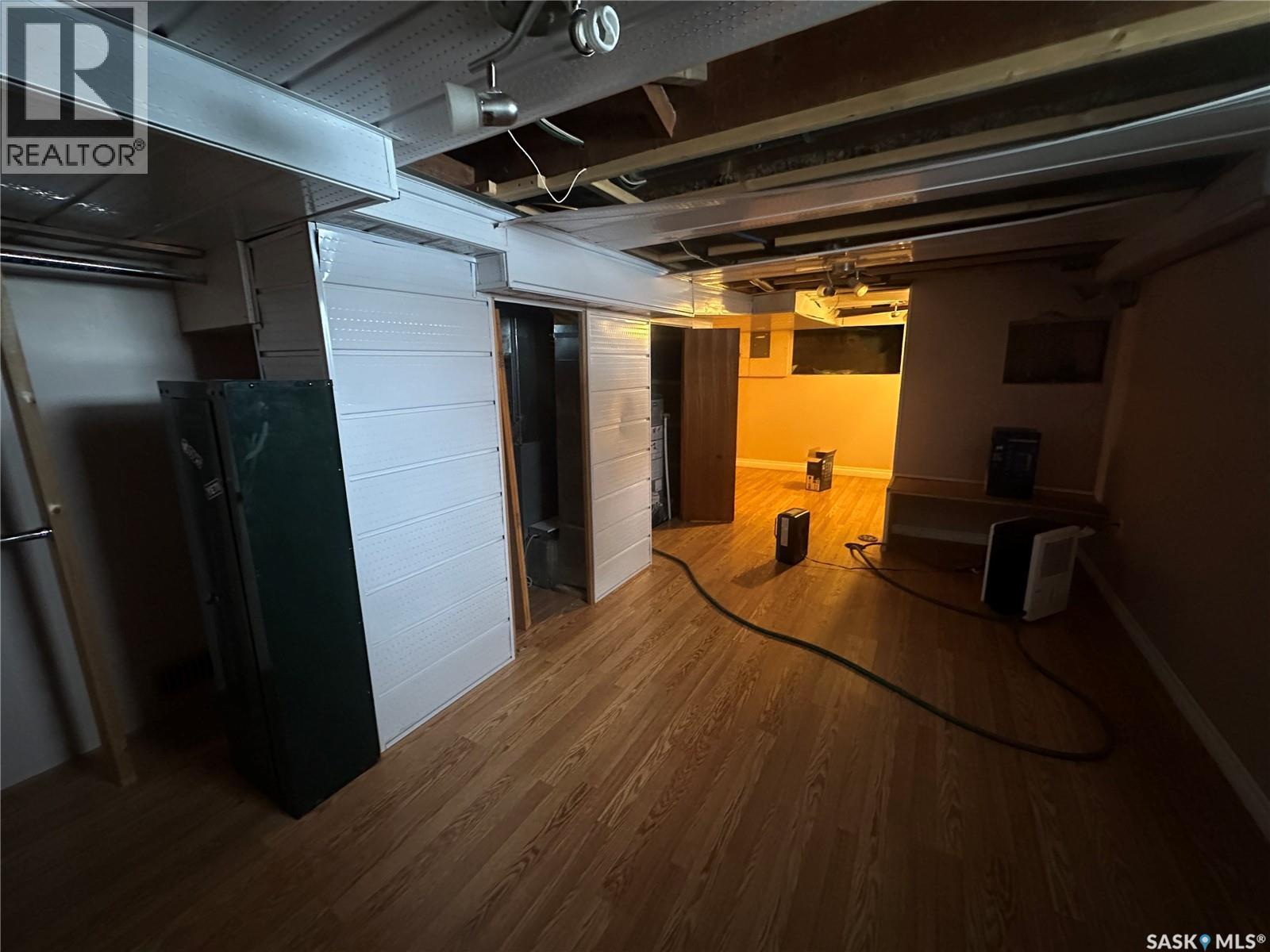 122 1St Avenue Se, Sturgis, SK - Indoor Photo Showing Basement