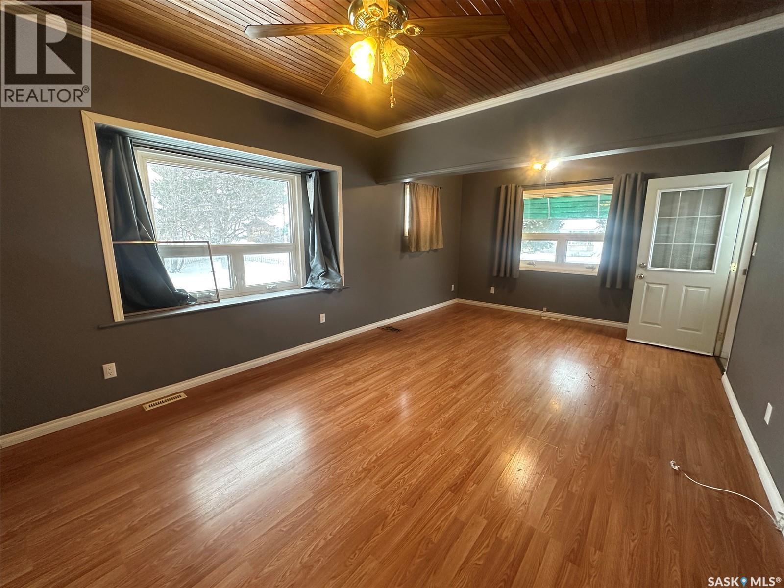 122 1St Avenue Se, Sturgis, SK - Indoor Photo Showing Other Room