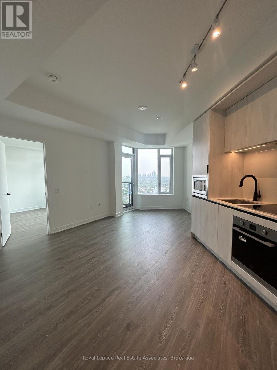 1801 - 2495 Eglinton Avenue, Mississauga, ON - Indoor Photo Showing Kitchen