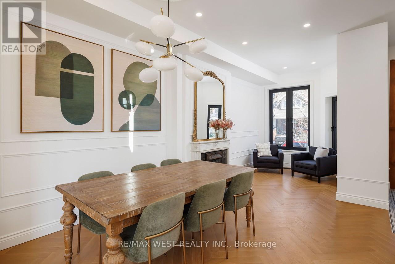 22 Cowan Avenue, Toronto, ON - Indoor Photo Showing Dining Room