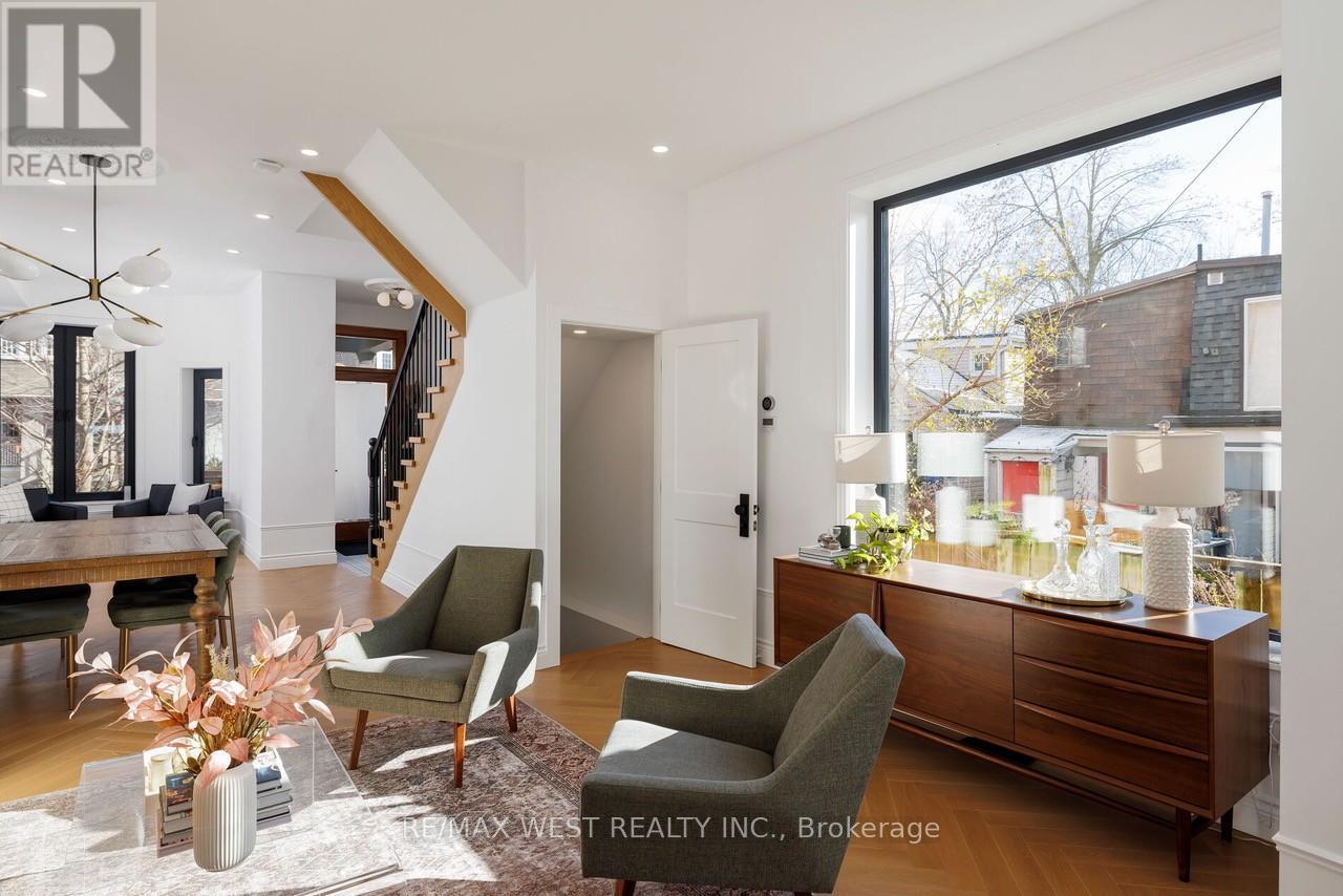 22 Cowan Avenue, Toronto, ON - Indoor