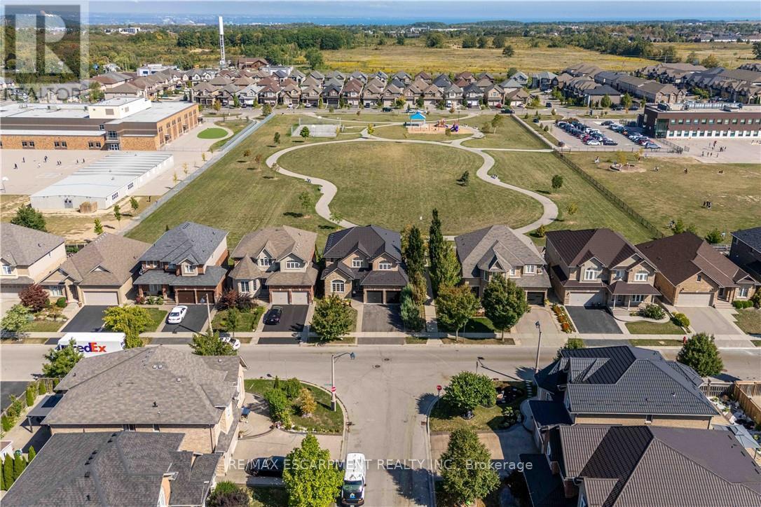 51 Showcase Drive, Hamilton, ON - Outdoor With View