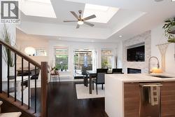 250 E 10TH STREET North Vancouver, BC V7L 2E1