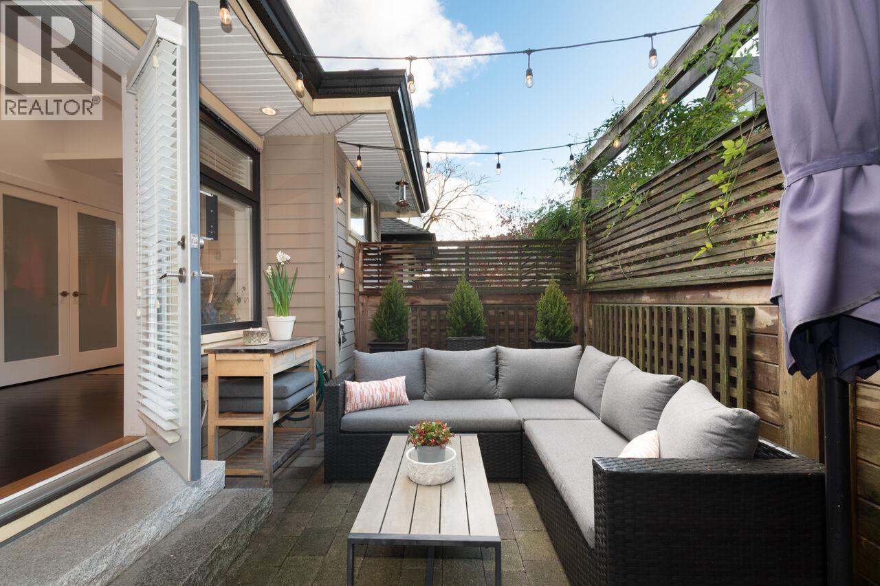 250 E 10Th Street, North Vancouver, BC - Outdoor With Deck Patio Veranda With Exterior