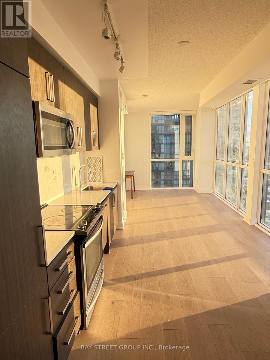 2809 - 5180 Yonge Street, Toronto, ON - Indoor Photo Showing Kitchen