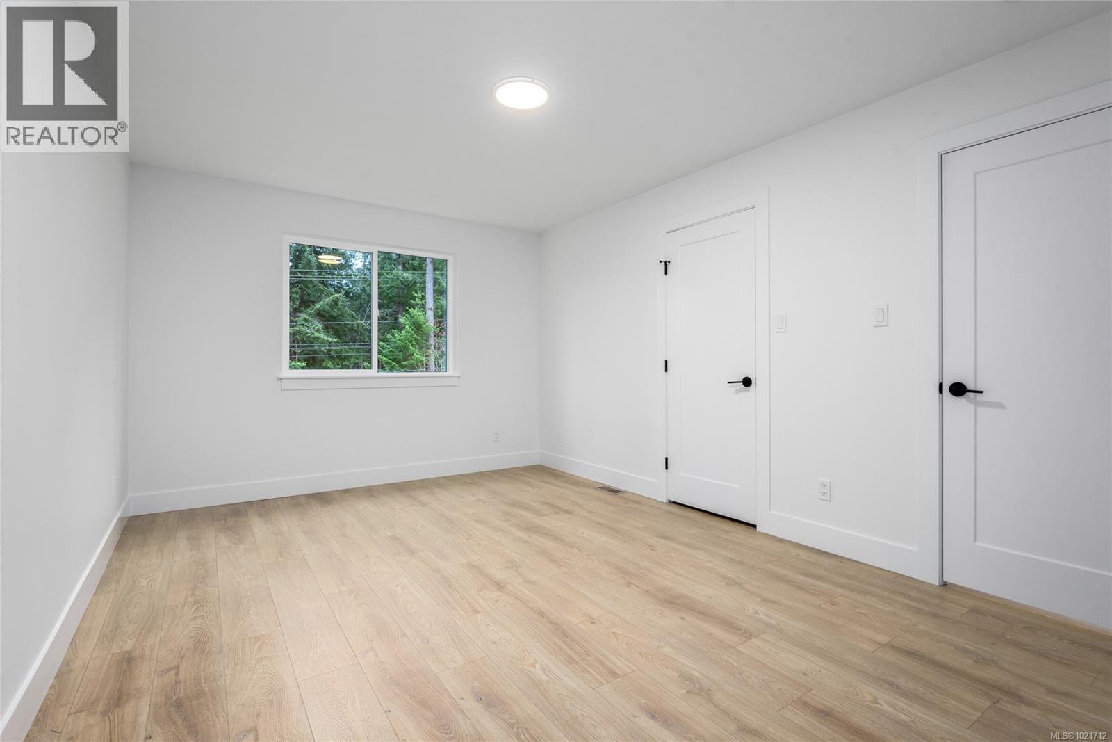 B 1044 Lazo Rd, Comox, BC - Indoor Photo Showing Other Room