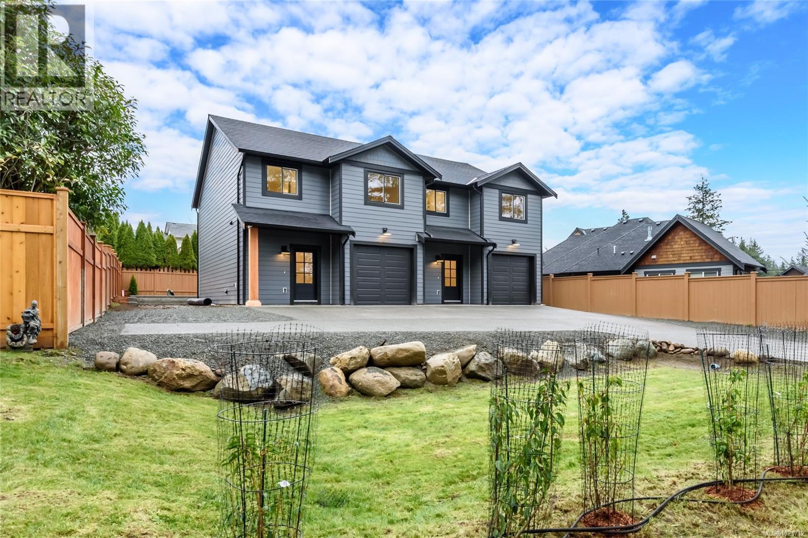 B 1044 Lazo Rd, Comox, BC - Outdoor