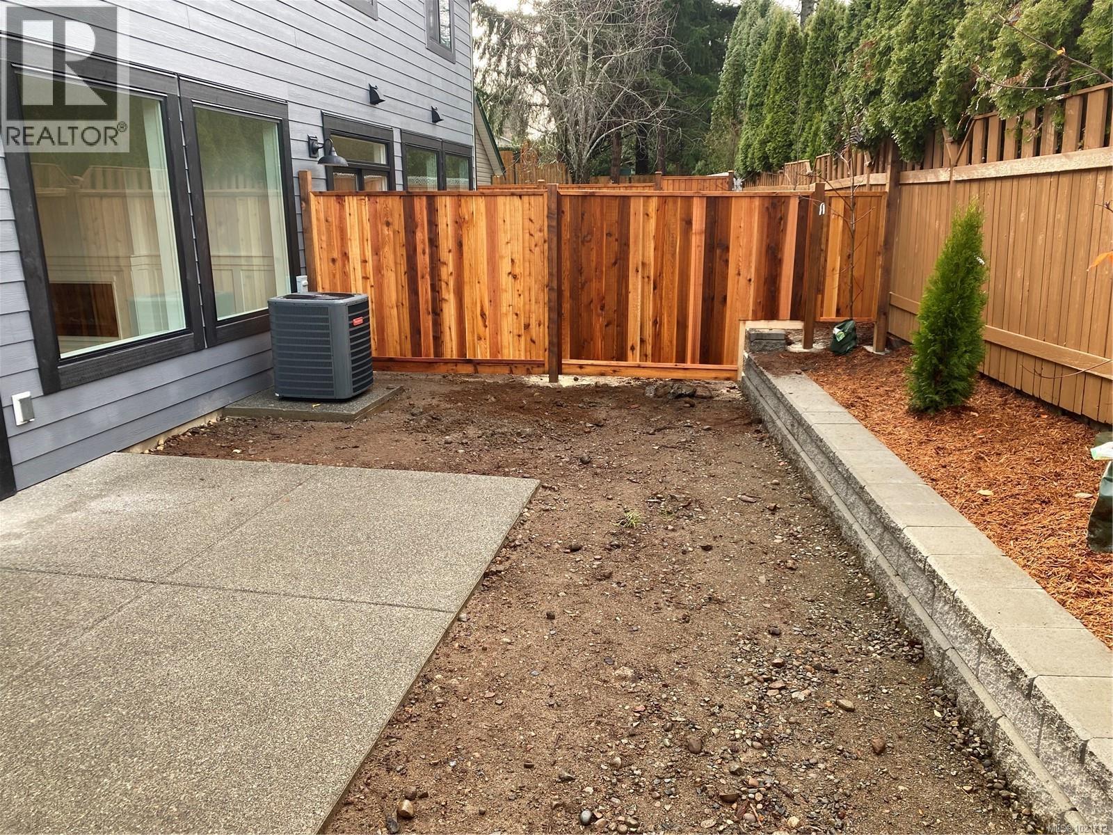 B 1044 Lazo Rd, Comox, BC - Outdoor