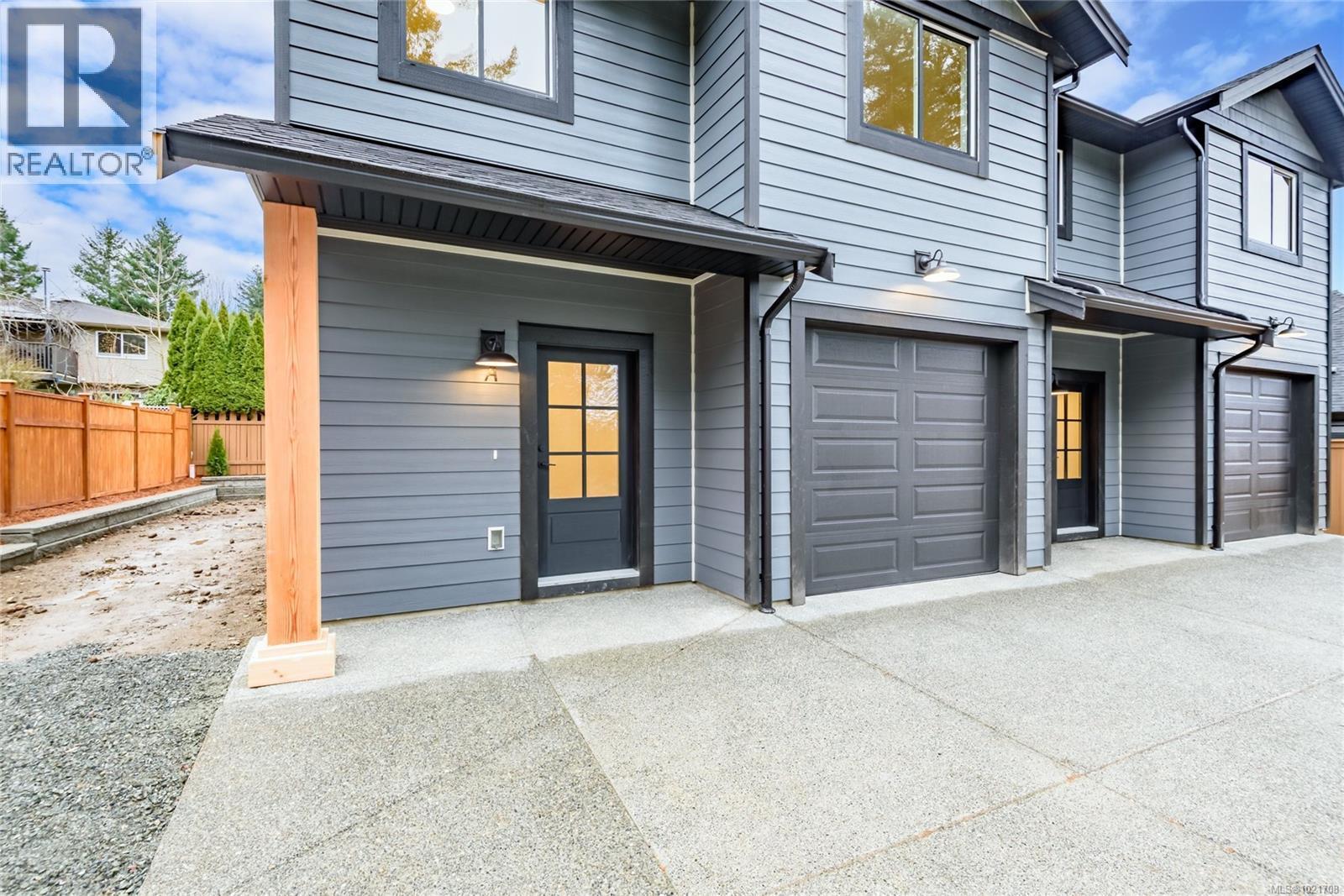 A 1044 Lazo Rd, Comox, BC - Outdoor