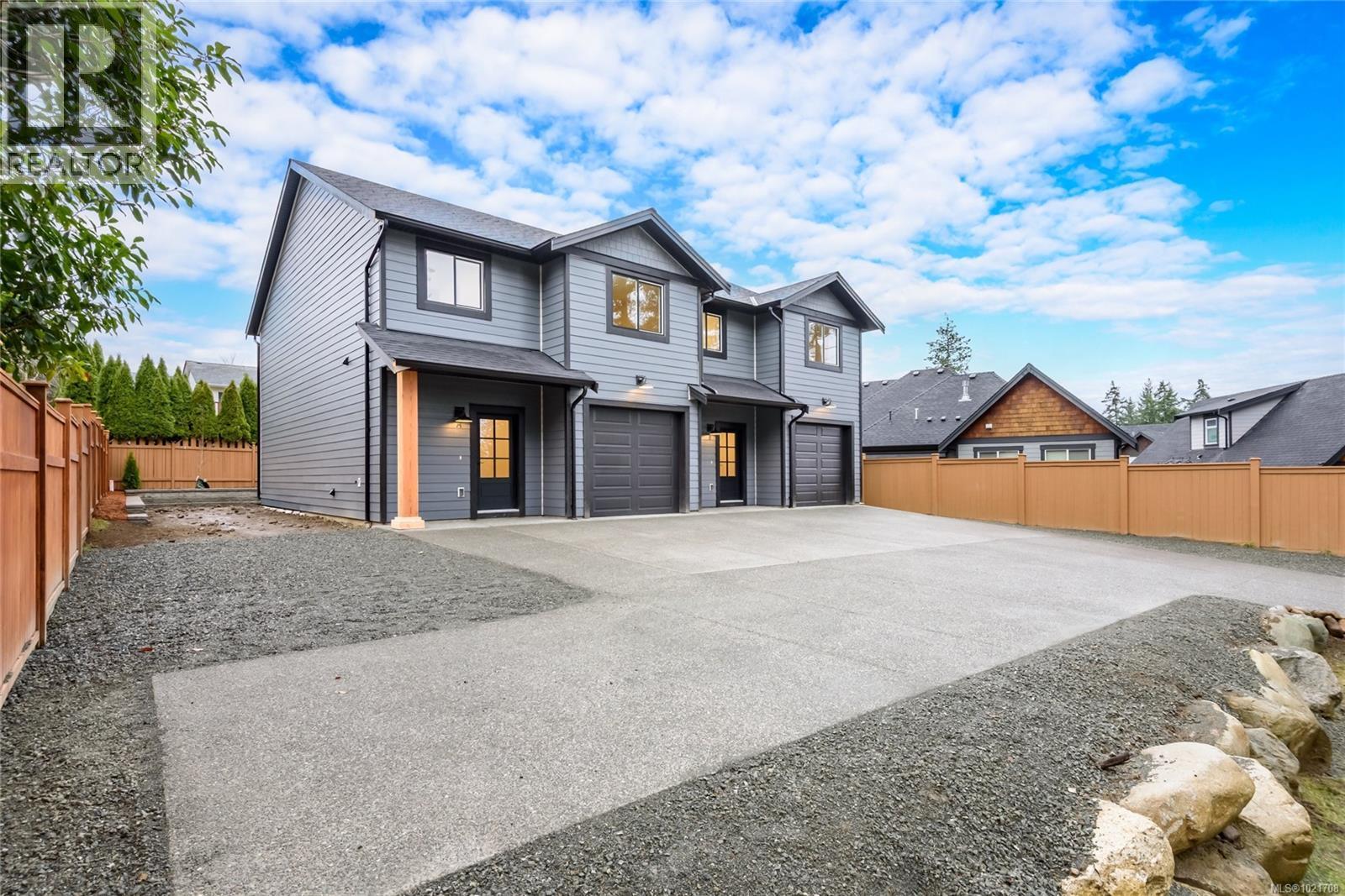 A 1044 Lazo Rd, Comox, BC - Outdoor