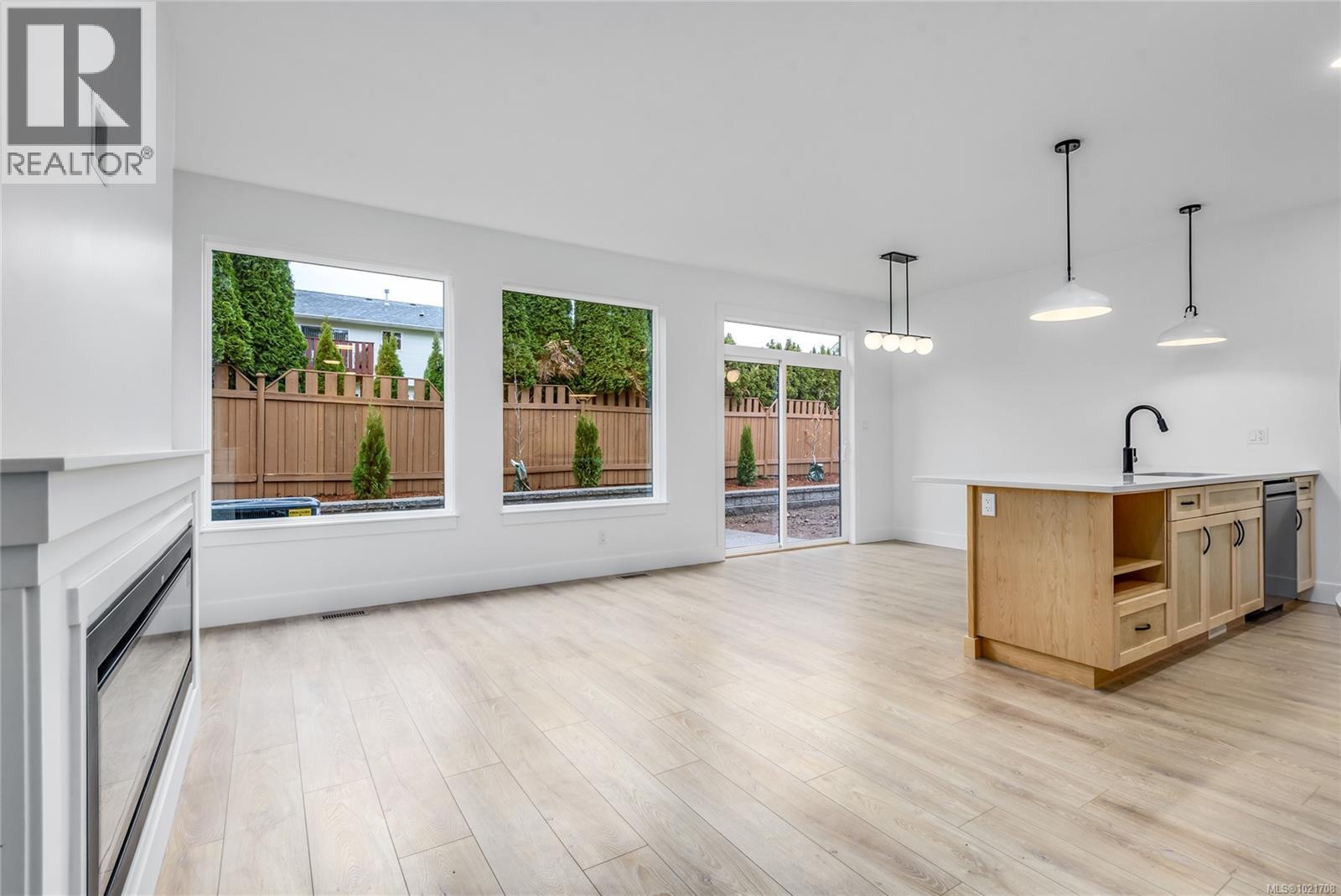 A 1044 Lazo Rd, Comox, BC - Indoor