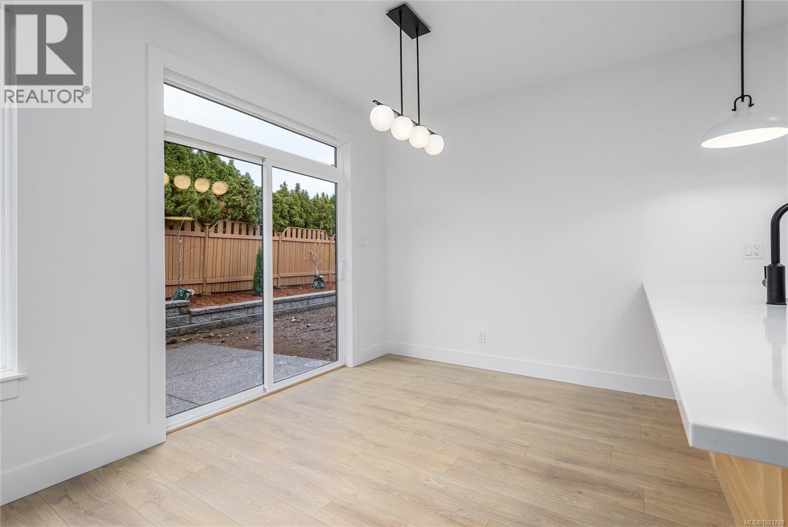 A 1044 Lazo Rd, Comox, BC - Indoor