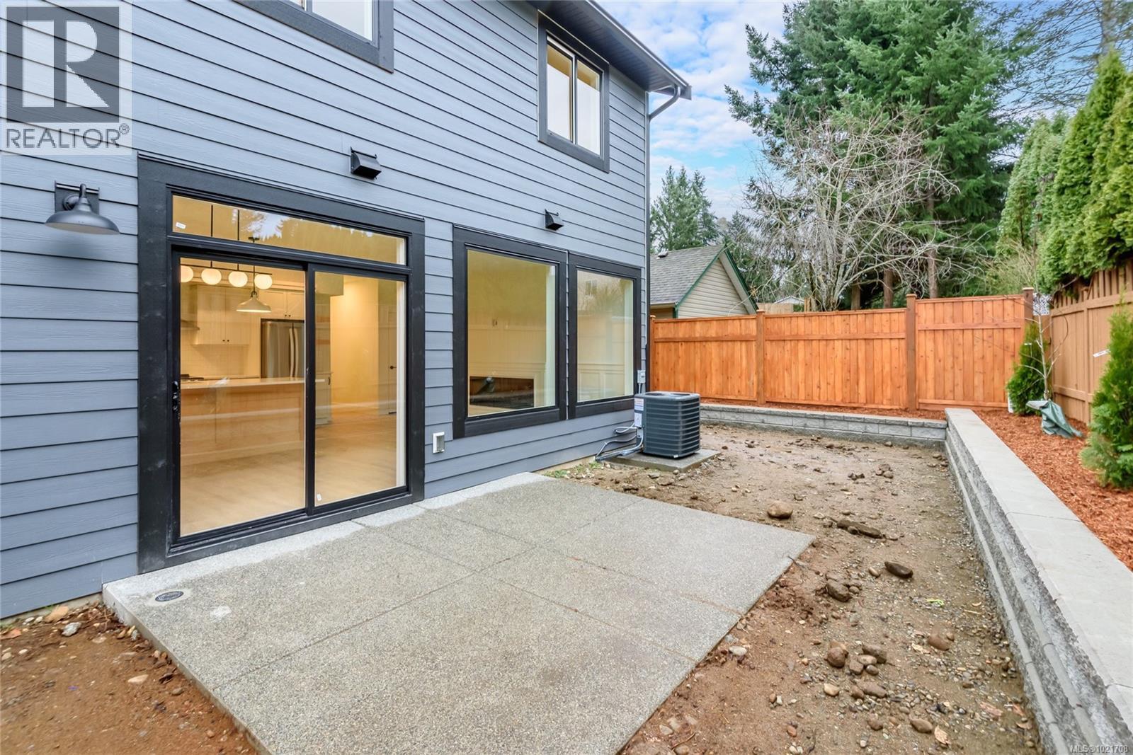 A 1044 Lazo Rd, Comox, BC - Outdoor