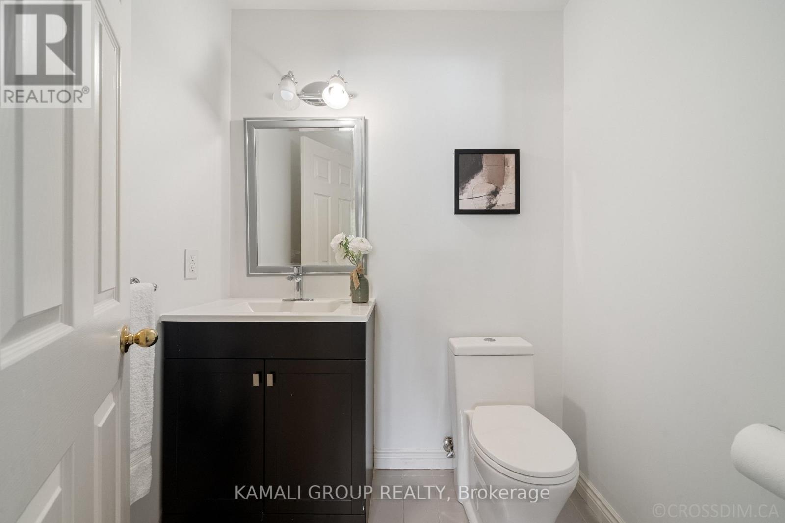 287 Dunview Avenue, Toronto, ON - Indoor Photo Showing Bathroom
