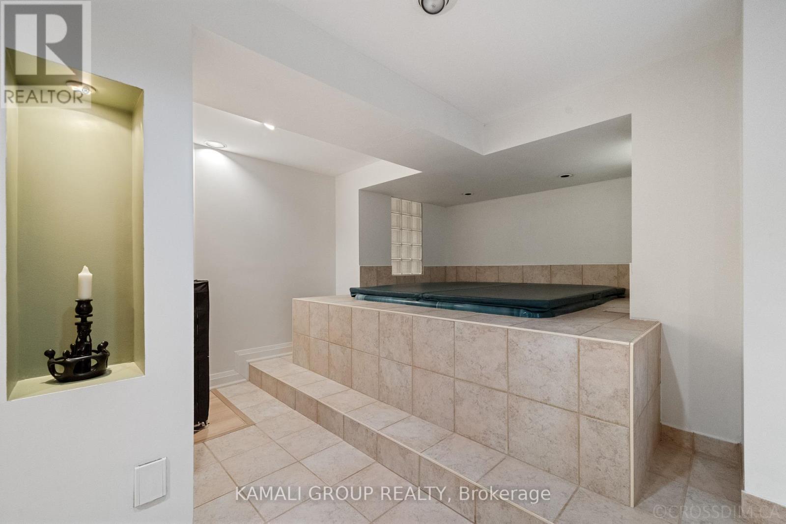 287 Dunview Avenue, Toronto, ON - Indoor Photo Showing Other Room