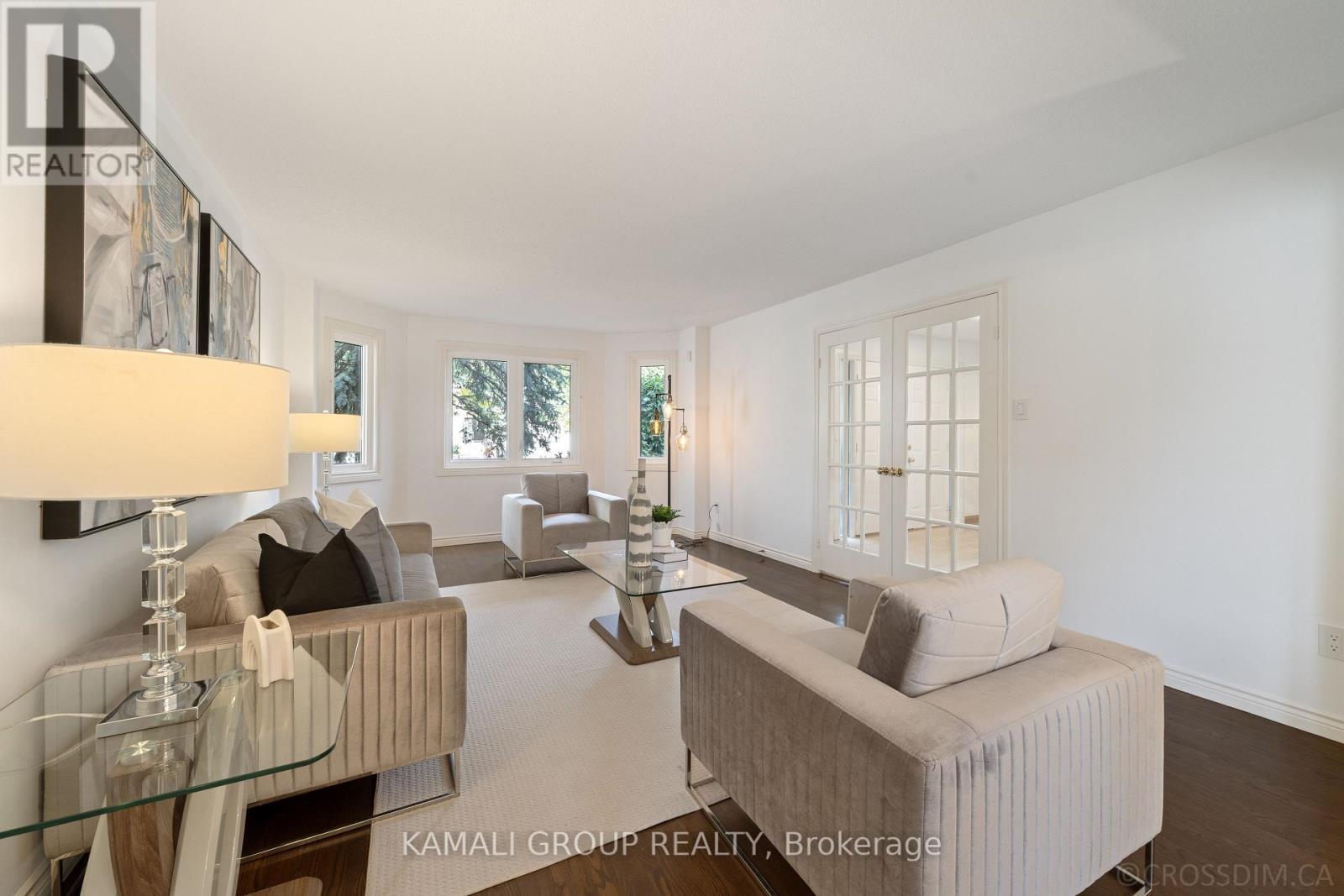 287 Dunview Avenue, Toronto, ON - Indoor