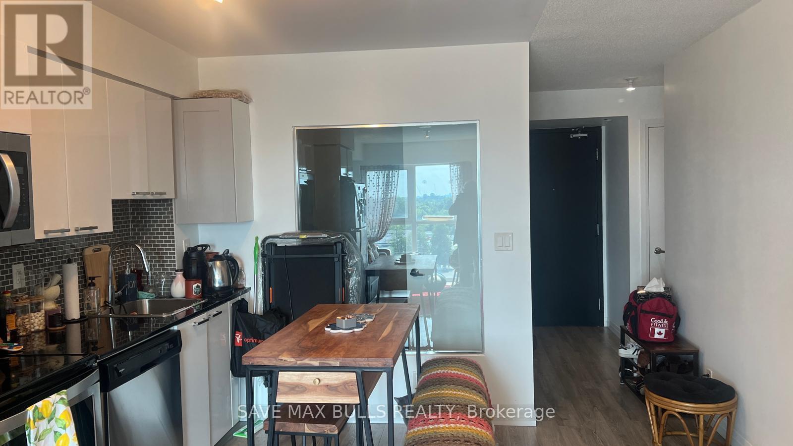 709 - 2150 Lawrence Avenue E, Toronto, ON - Indoor