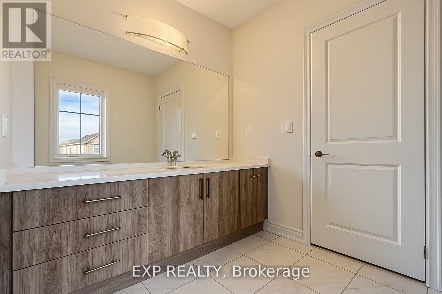 9 Kenneth Appleton Avenue, Richmond Hill, ON - Indoor Photo Showing Bathroom