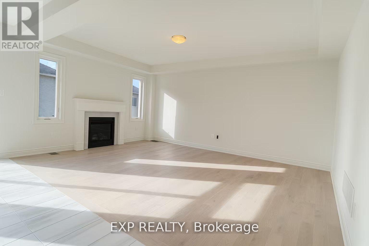 9 Kenneth Appleton Avenue, Richmond Hill, ON - Indoor Photo Showing Other Room With Fireplace