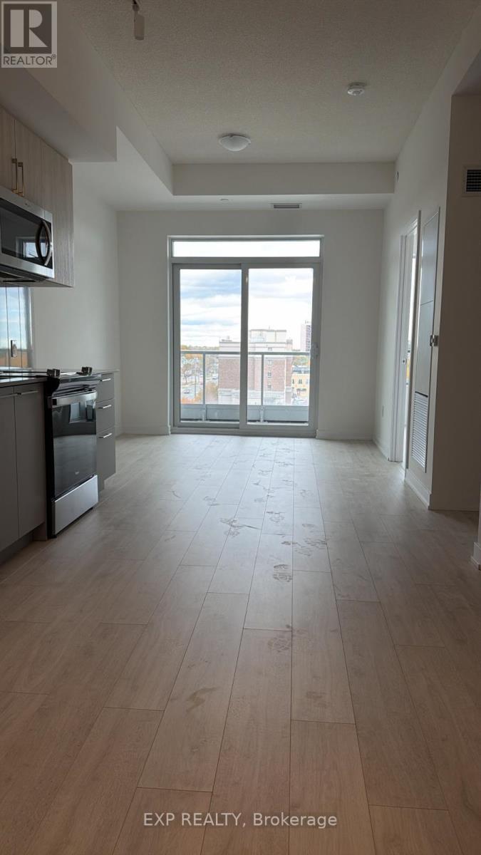 #616 - 500 Plains Road E, Burlington, ON - Indoor Photo Showing Other Room