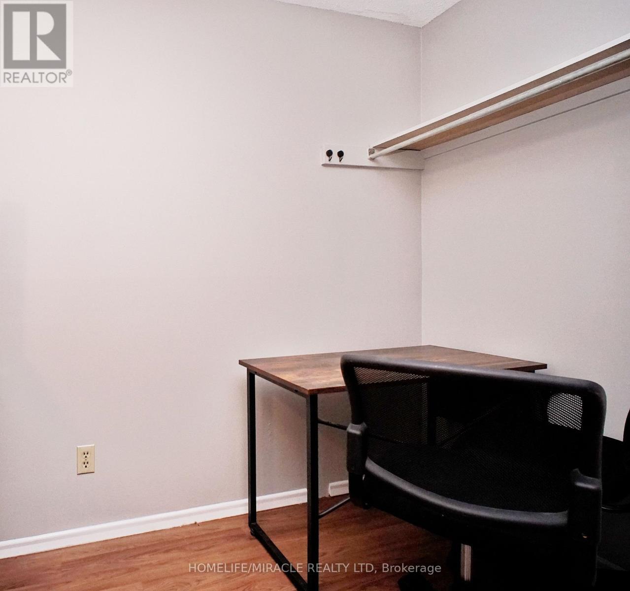 30A Amos Avenue, Waterloo, ON - Indoor