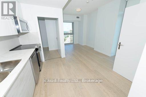 1302 - 60 Frederick Street, Kitchener, ON - Indoor