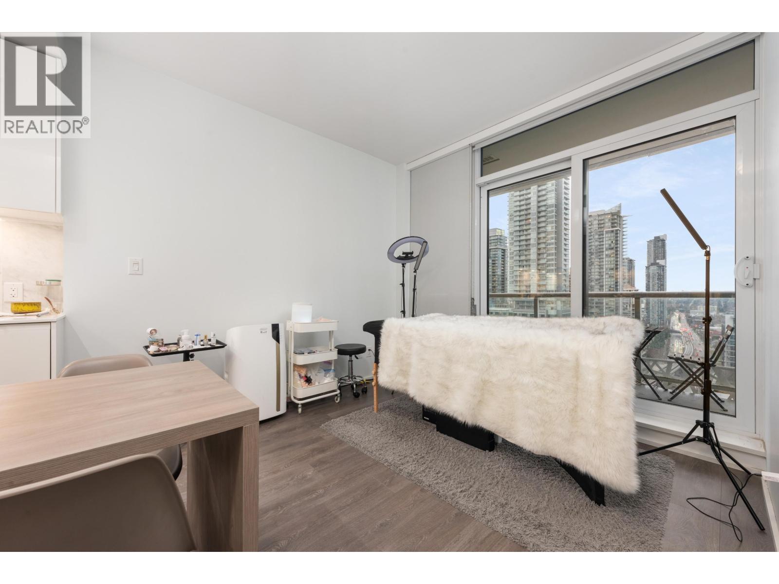 1907 1955 Alpha Way, Burnaby, BC - Indoor Photo Showing Bedroom