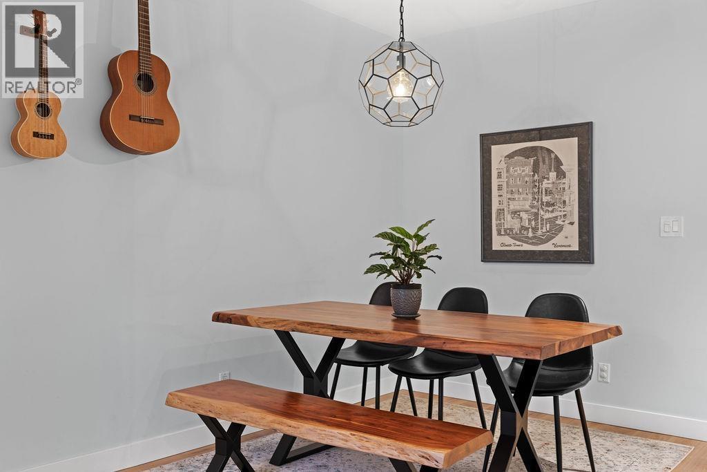 14 221 Ash Street, New Westminster, BC - Indoor Photo Showing Dining Room