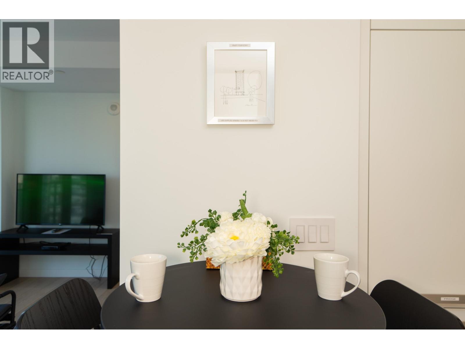 2010 1480 Howe Street, Vancouver, BC - Indoor