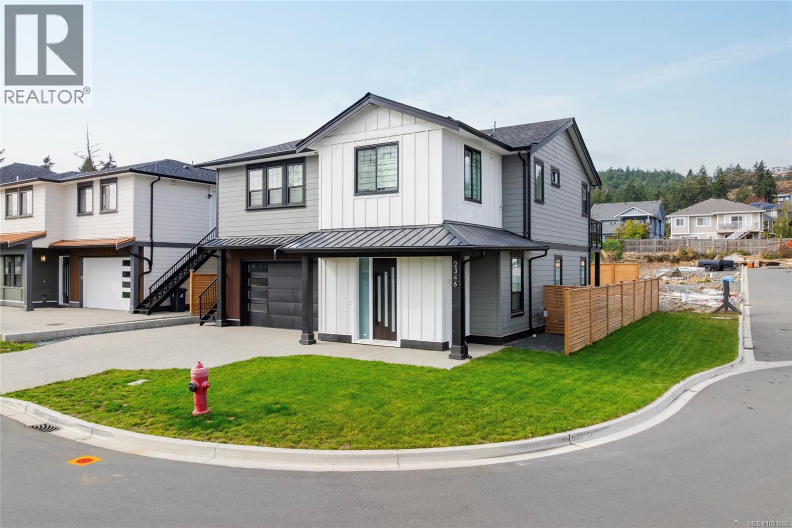 2346 Swallow Pl, Langford, BC - Outdoor With Facade