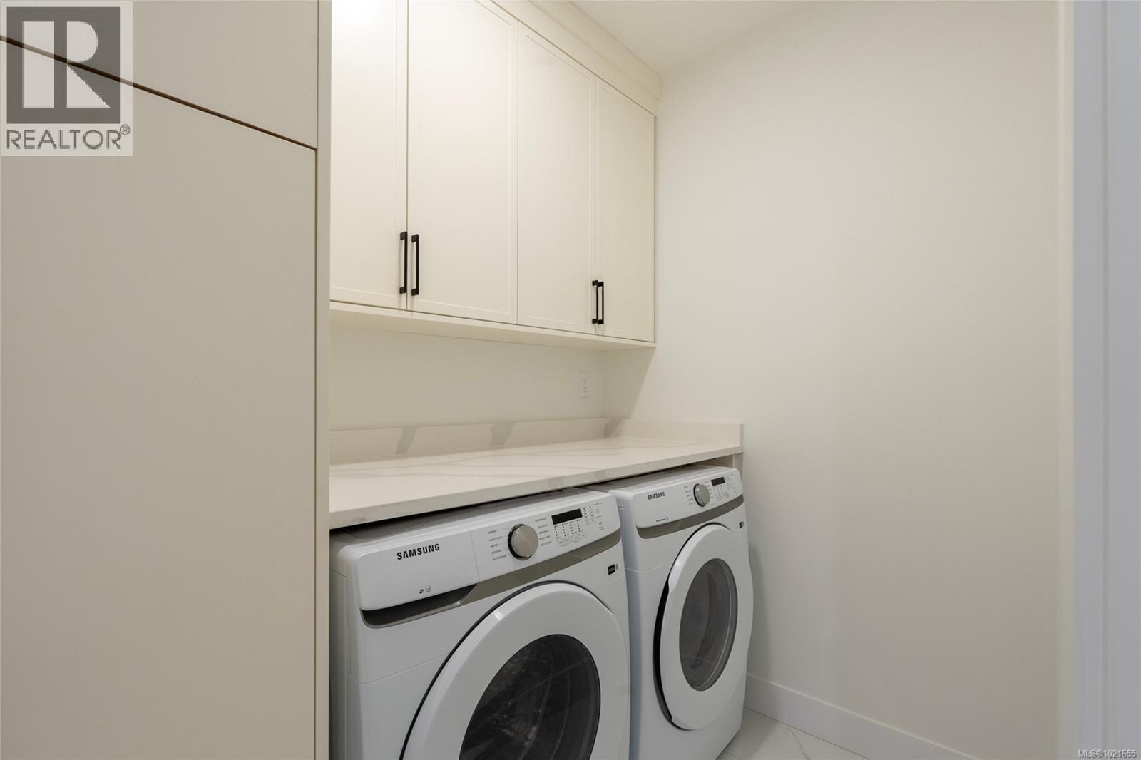 2346 Swallow Pl, Langford, BC - Indoor Photo Showing Laundry Room