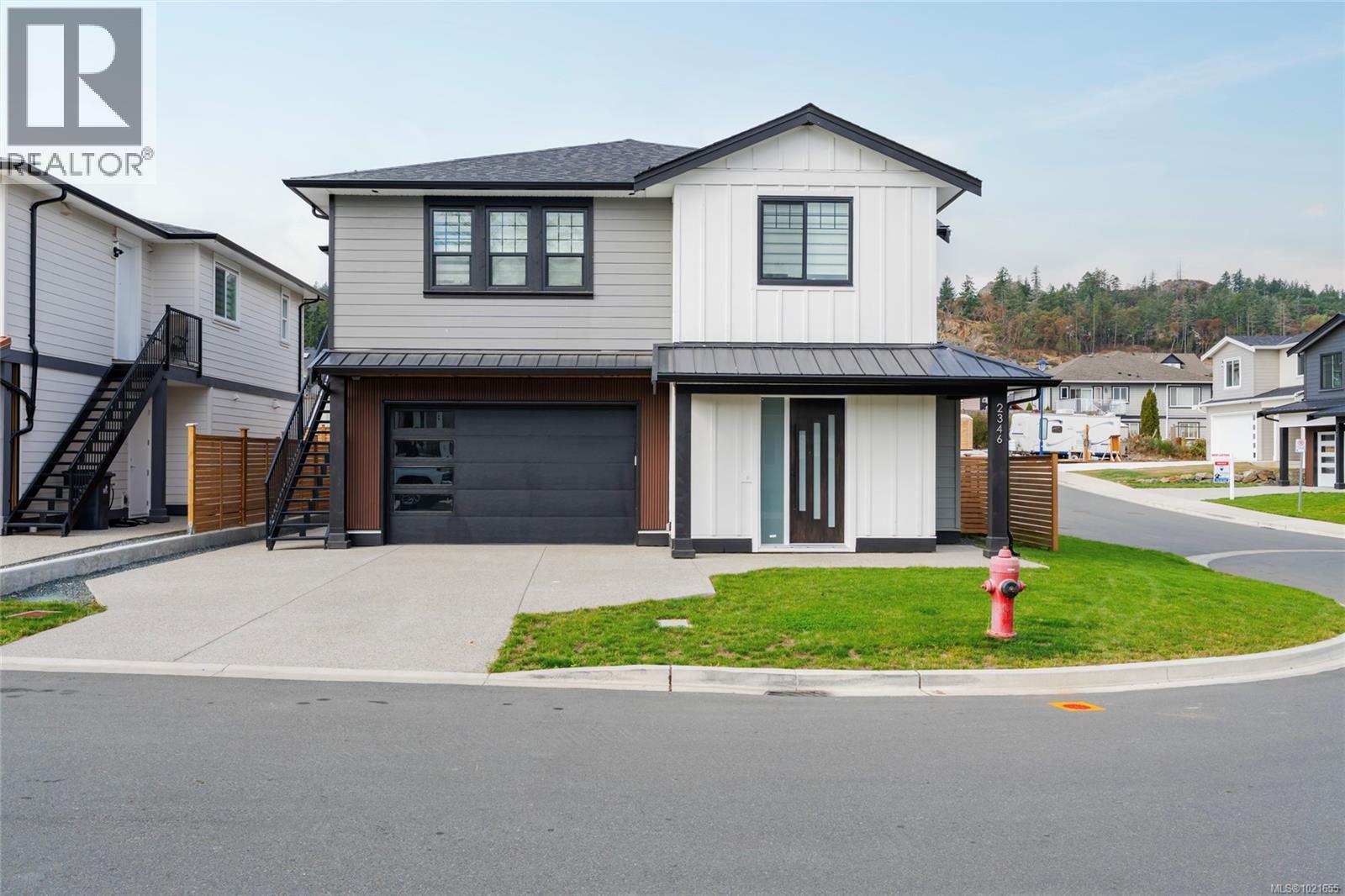 2346 Swallow Pl, Langford, BC - Outdoor With Facade