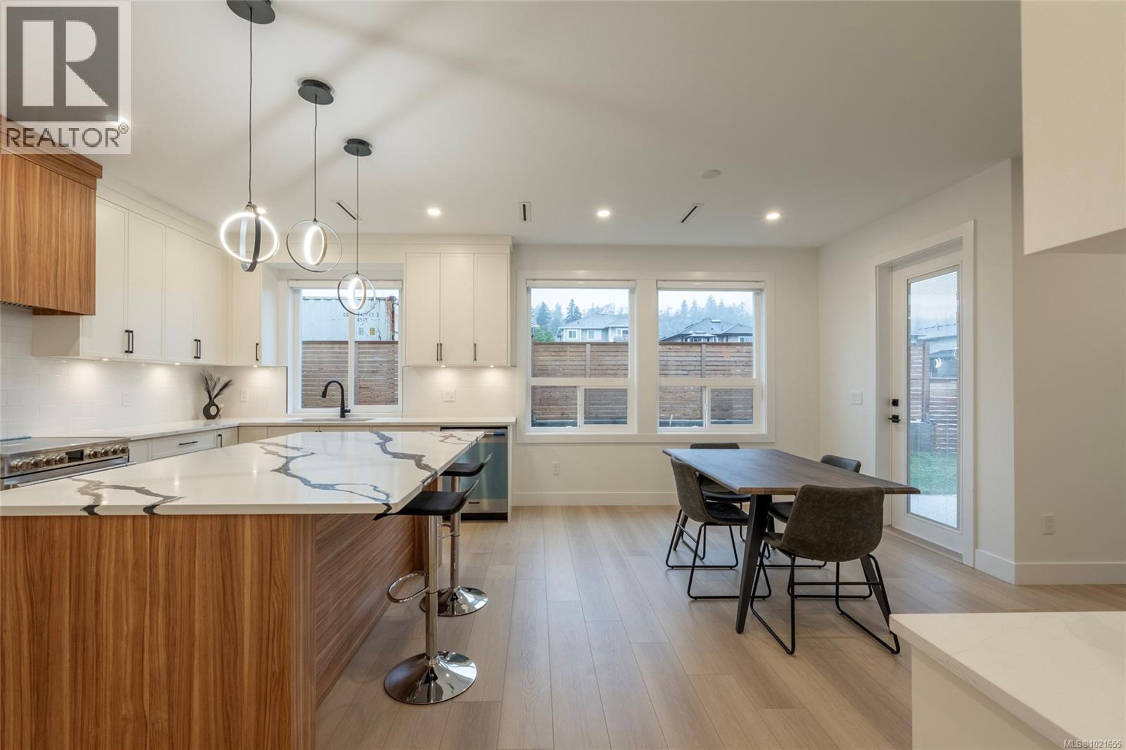 2346 Swallow Pl, Langford, BC - Indoor