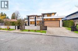 1026 BELMONT AVENUE North Vancouver, BC V7R 1K2