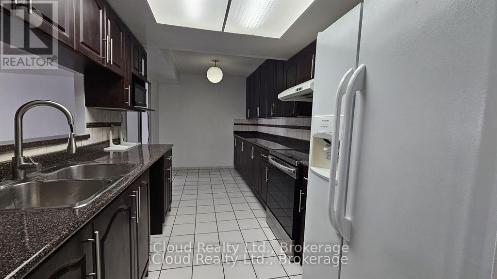 1507 - 80 Alton Towers Circle, Toronto, ON - Indoor Photo Showing Kitchen With Double Sink