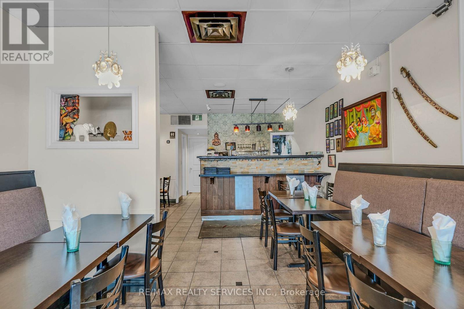 84 King Street W, Oshawa, ON