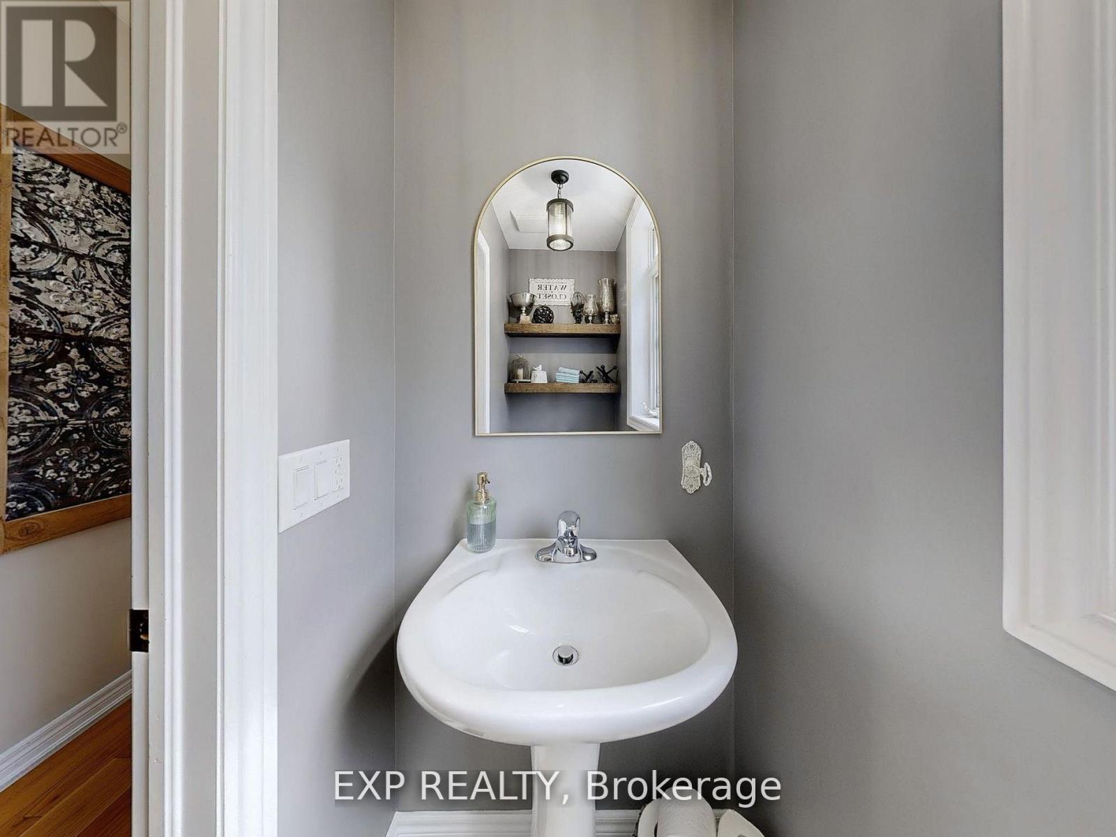 9 Samba Street, Richmond Hill, ON - Indoor Photo Showing Bathroom