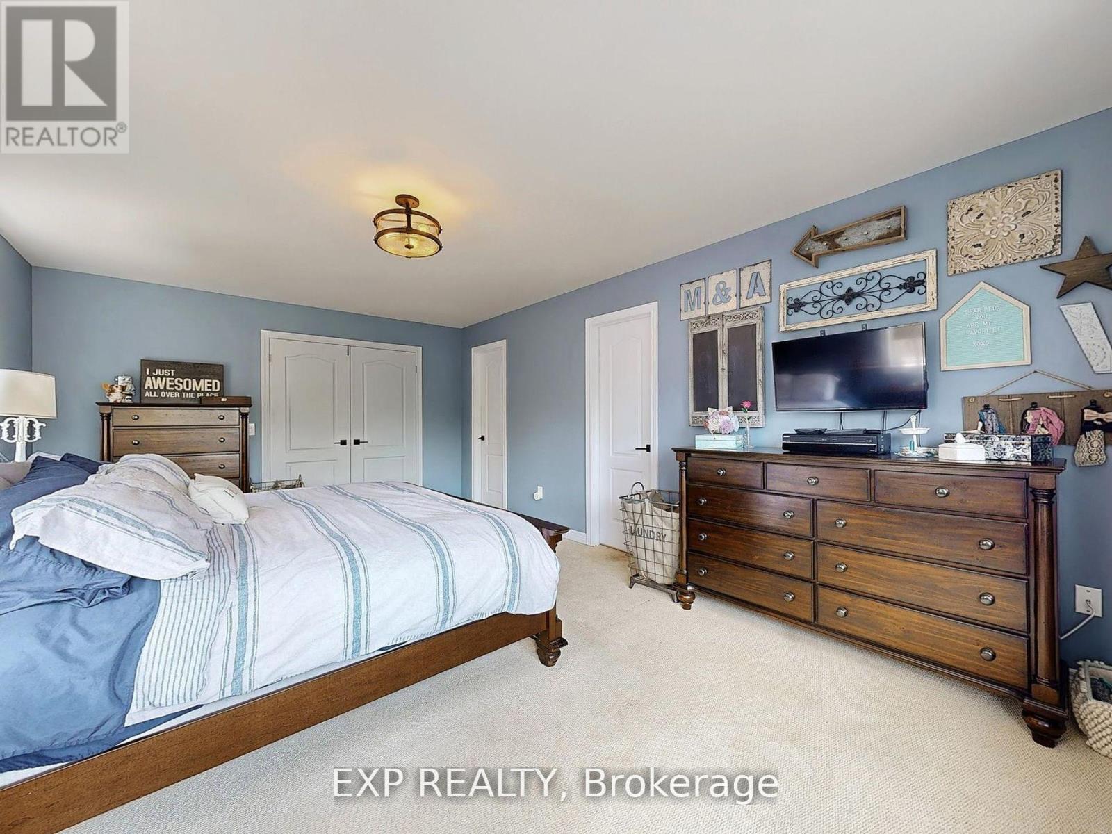 9 Samba Street, Richmond Hill, ON - Indoor Photo Showing Bedroom