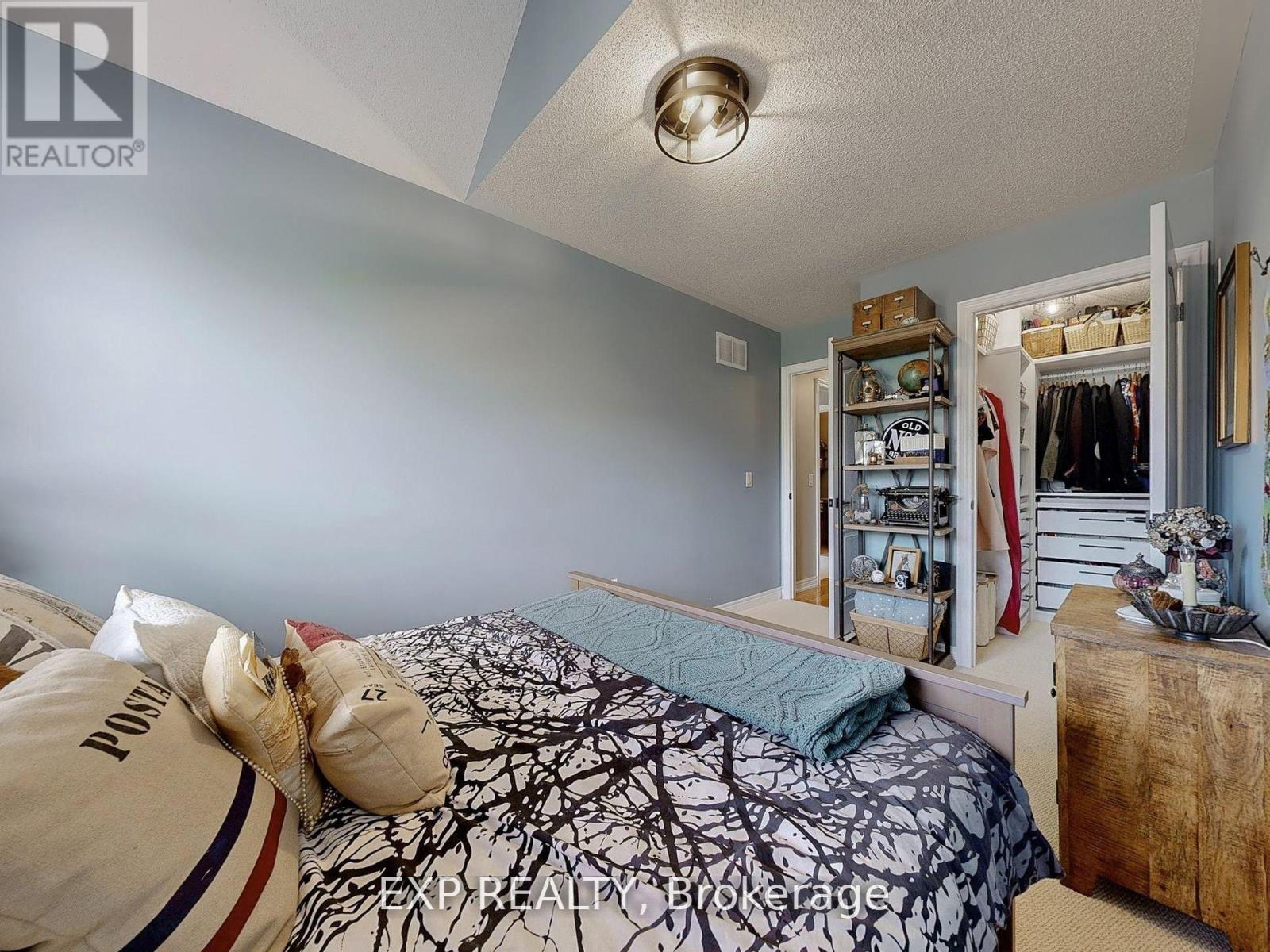 9 Samba Street, Richmond Hill, ON - Indoor Photo Showing Bedroom