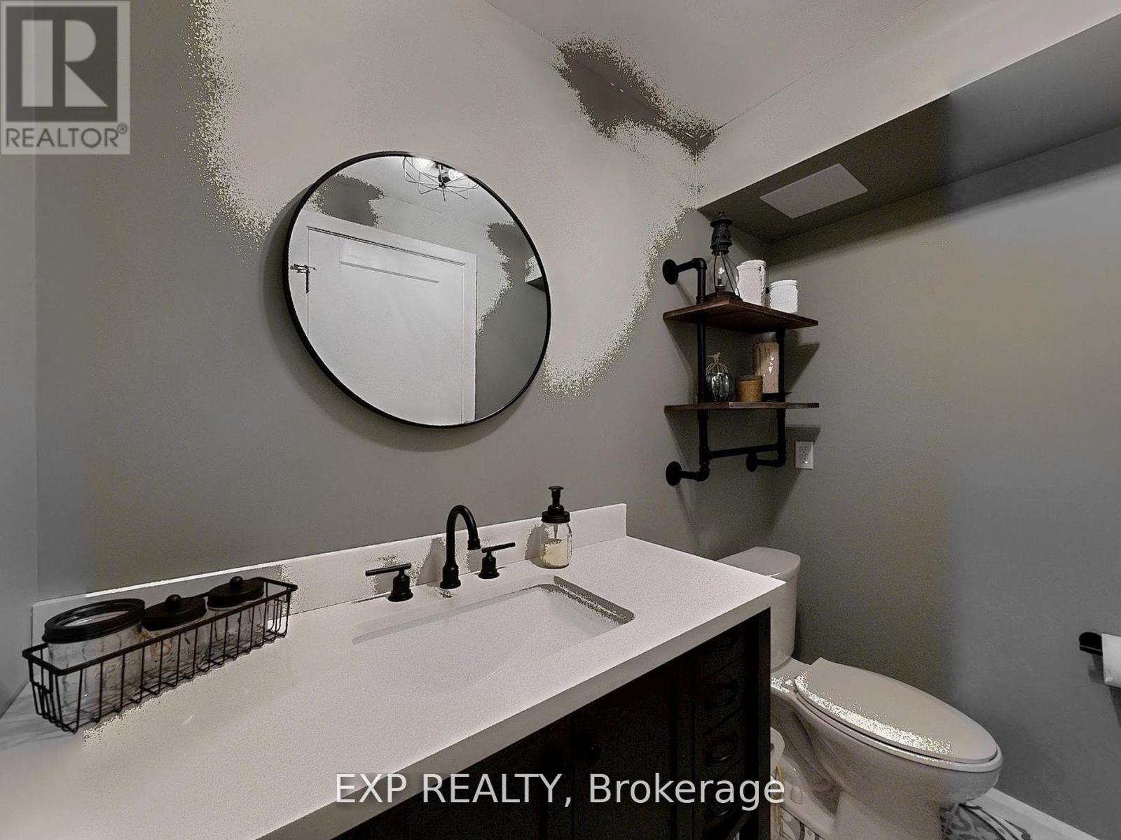 9 Samba Street, Richmond Hill, ON - Indoor Photo Showing Bathroom