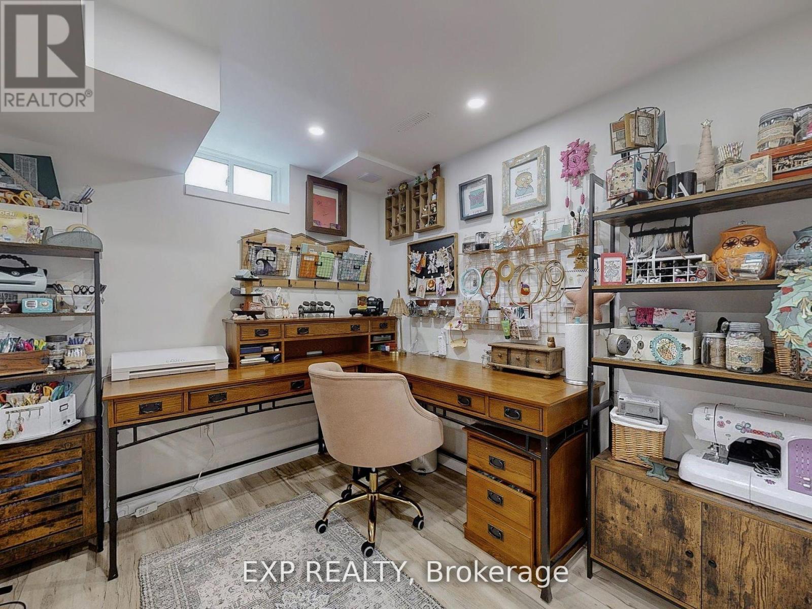 9 Samba Street, Richmond Hill, ON - Indoor