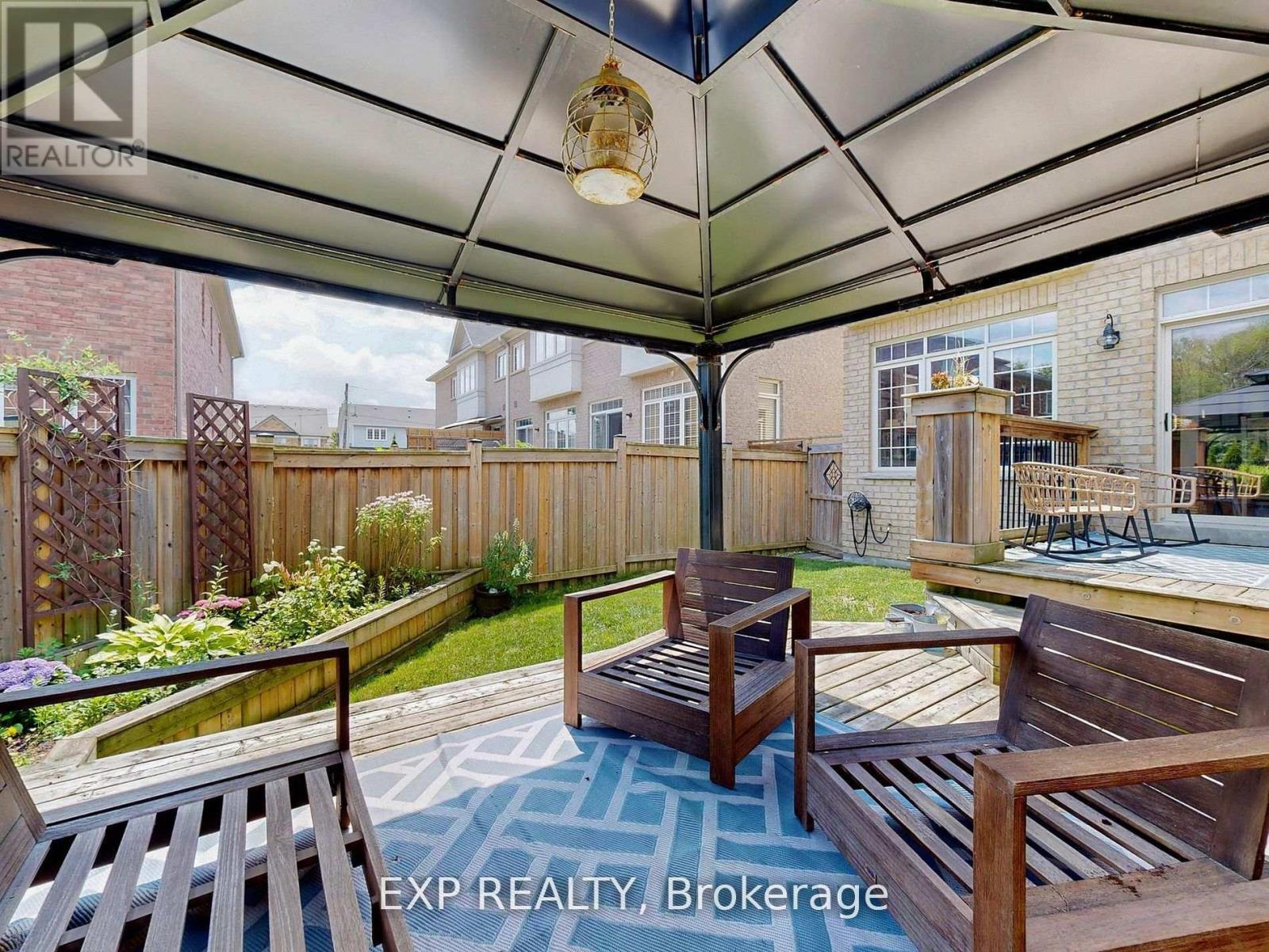 9 Samba Street, Richmond Hill, ON - Outdoor With Deck Patio Veranda