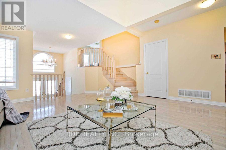 108 Melbourne Drive, Richmond Hill, ON - Indoor