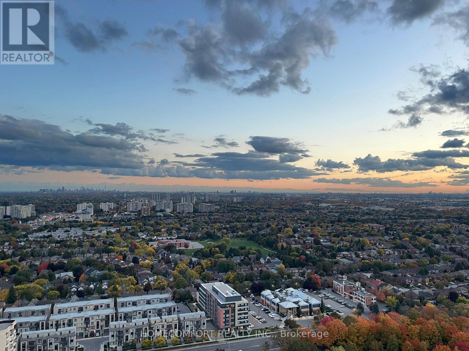 3302 - 30 Upper Mall Way, Vaughan, ON - Outdoor With View