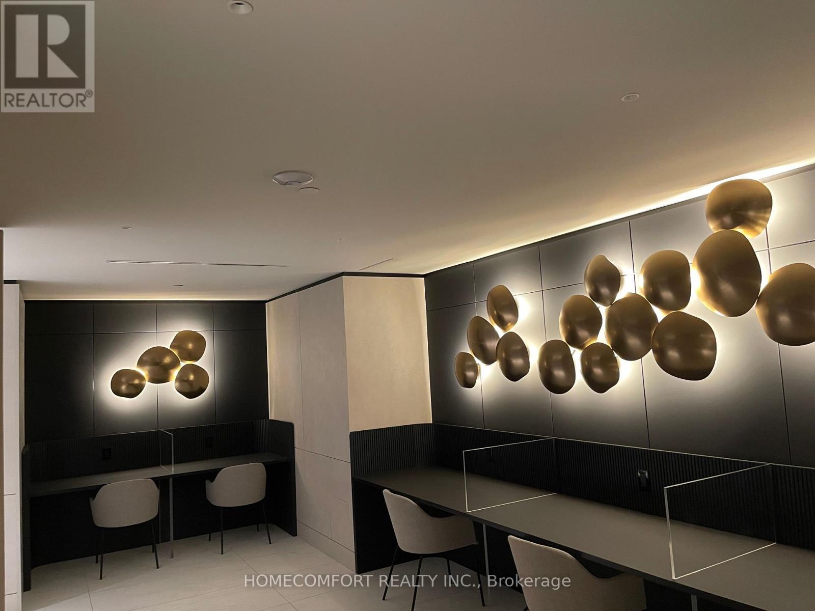 3302 - 30 Upper Mall Way, Vaughan, ON - Indoor Photo Showing Other Room