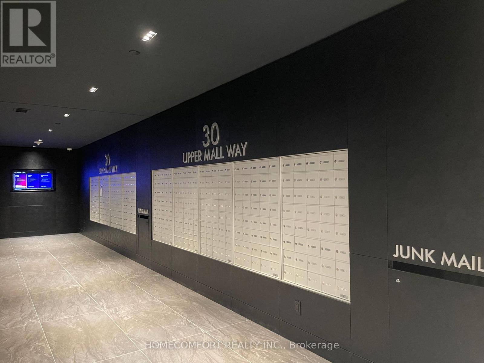 3302 - 30 Upper Mall Way, Vaughan, ON - Indoor Photo Showing Other Room