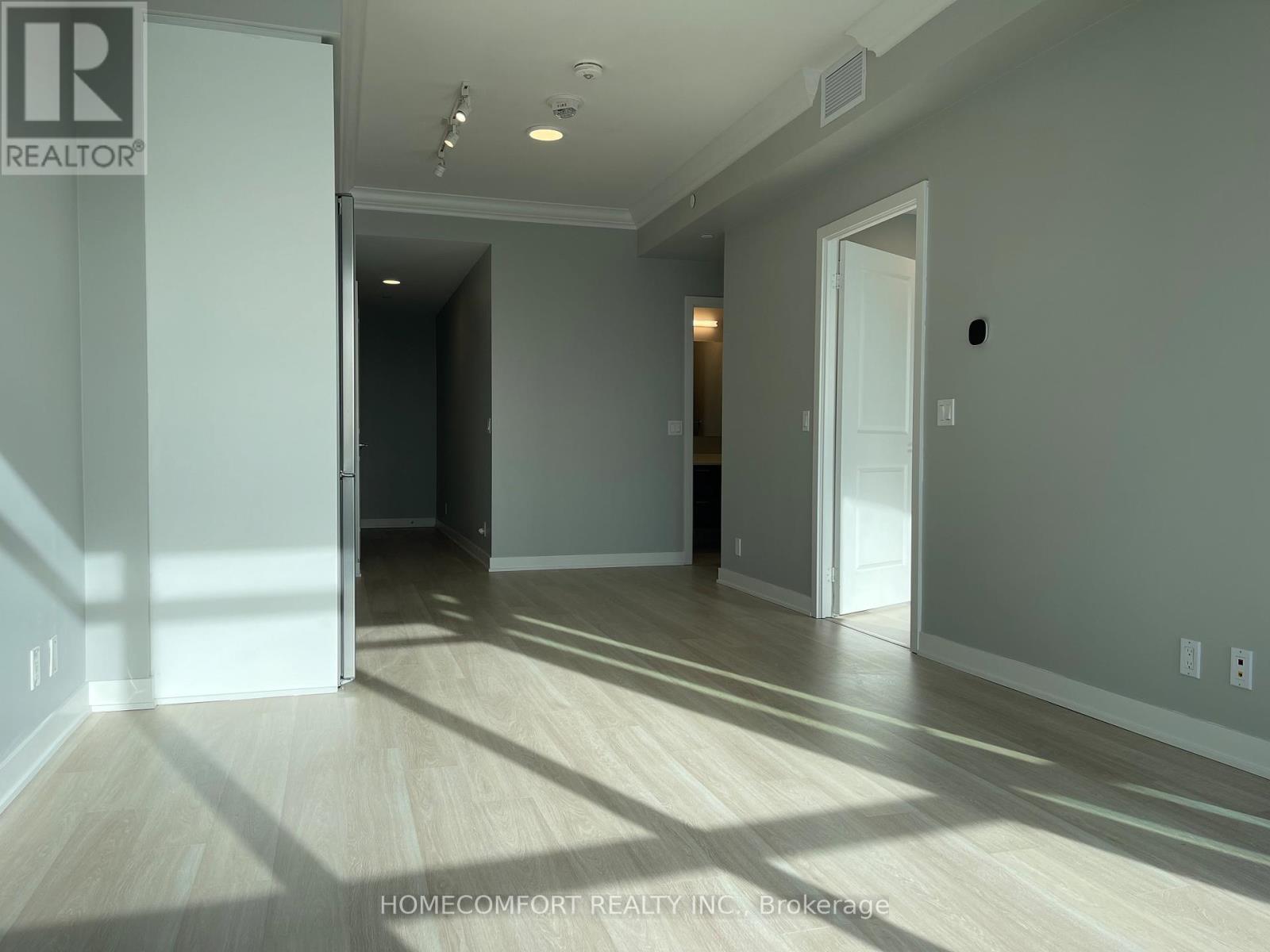 3302 - 30 Upper Mall Way, Vaughan, ON - Indoor Photo Showing Other Room